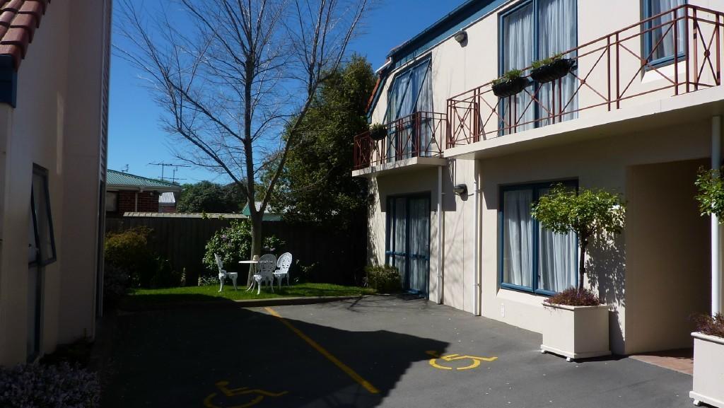 Bush Inn Court Motel Christchurch Exteriör bild
